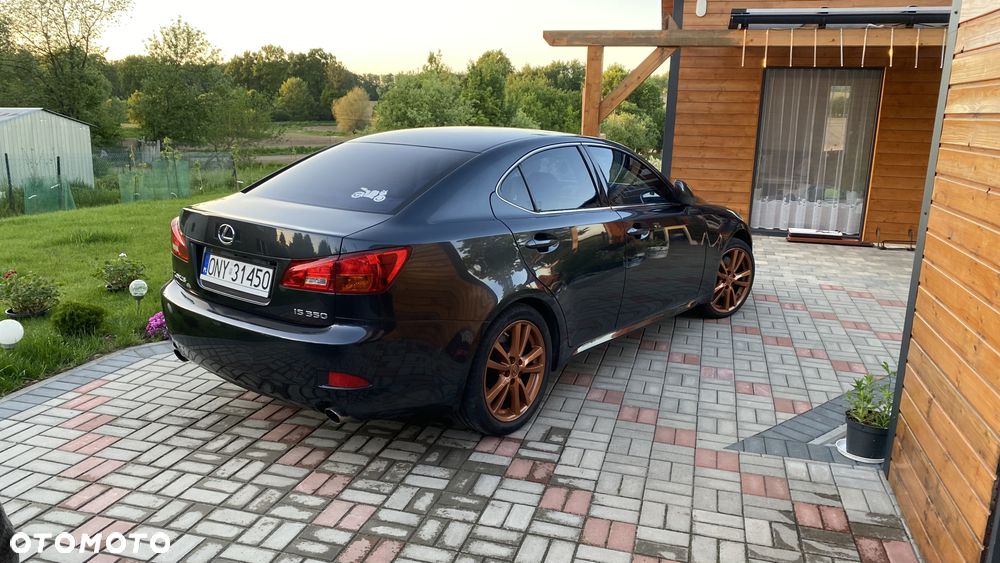 Lexus IS - 36
