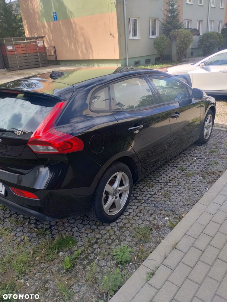 Volvo V40 D3 R-Design Momentum - 3