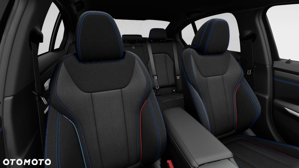 BMW Seria 3 318i M Sport - 14