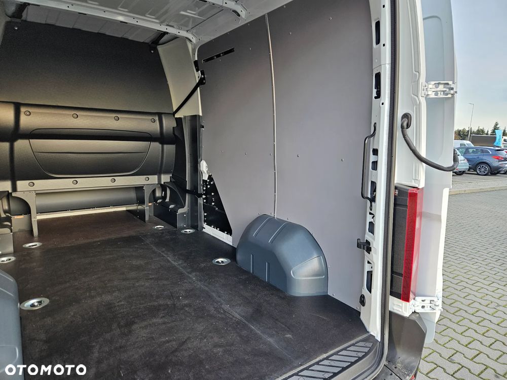 Renault nowy Master brygadówka L3H2 - 11