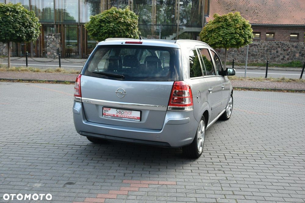 Opel Zafira - 20