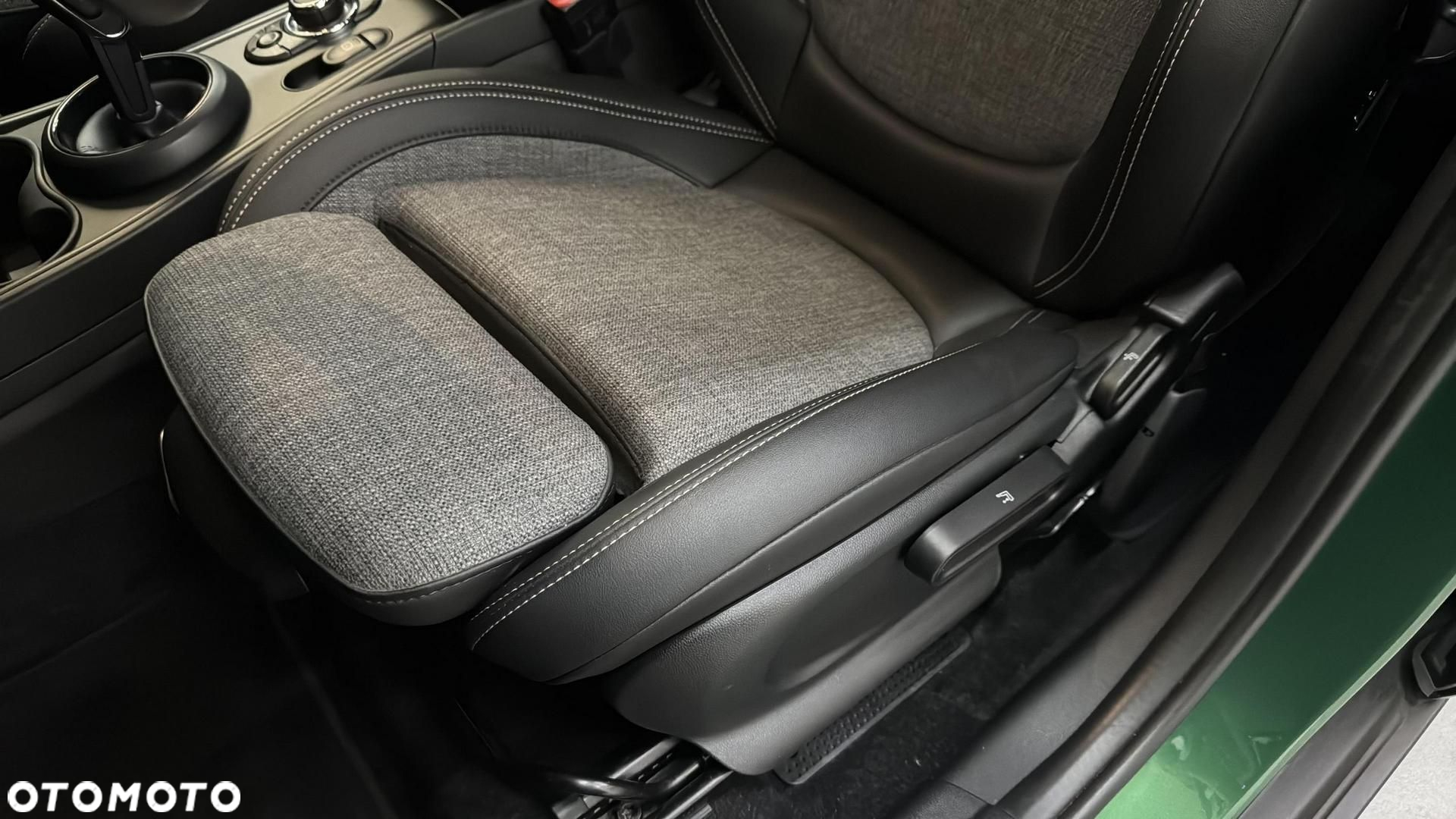 MINI Countryman Cooper Classic Trim - 14