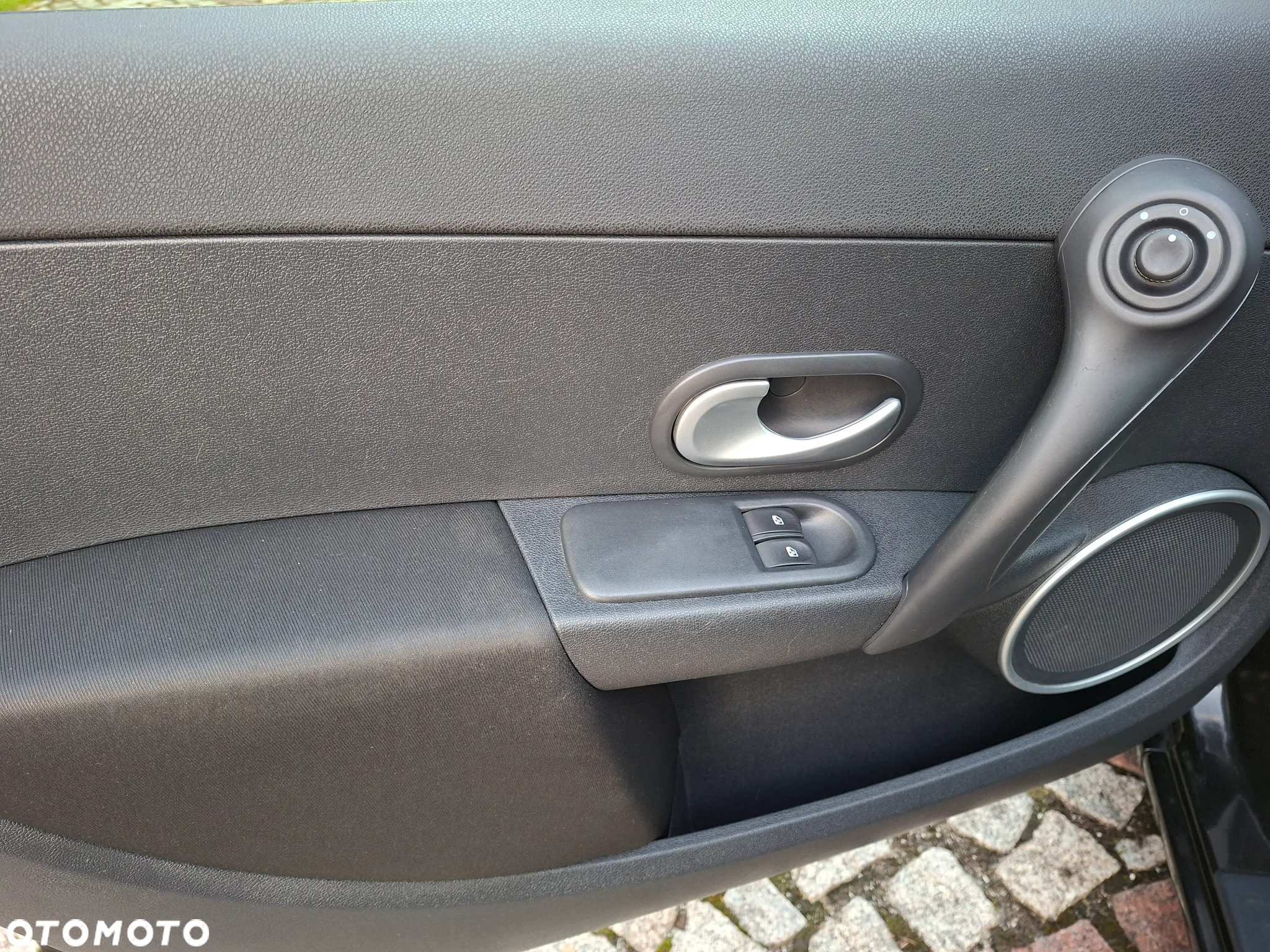 Renault Clio TCe 100 Grandtour TomTom Edition - 13