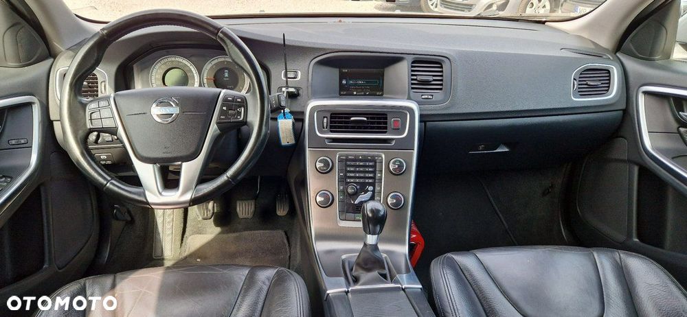 Volvo V60 - 25