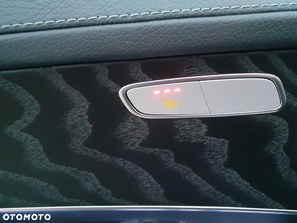 Mercedes-Benz GLC 220 d 4Matic 9G-TRONIC AMG Line - 17