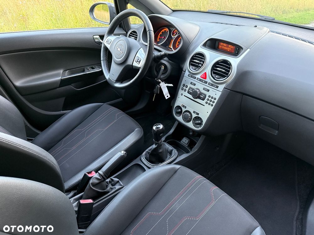 Opel Corsa 1.4 16V EcoFLEX Start-Stop 150 Jahre - 15