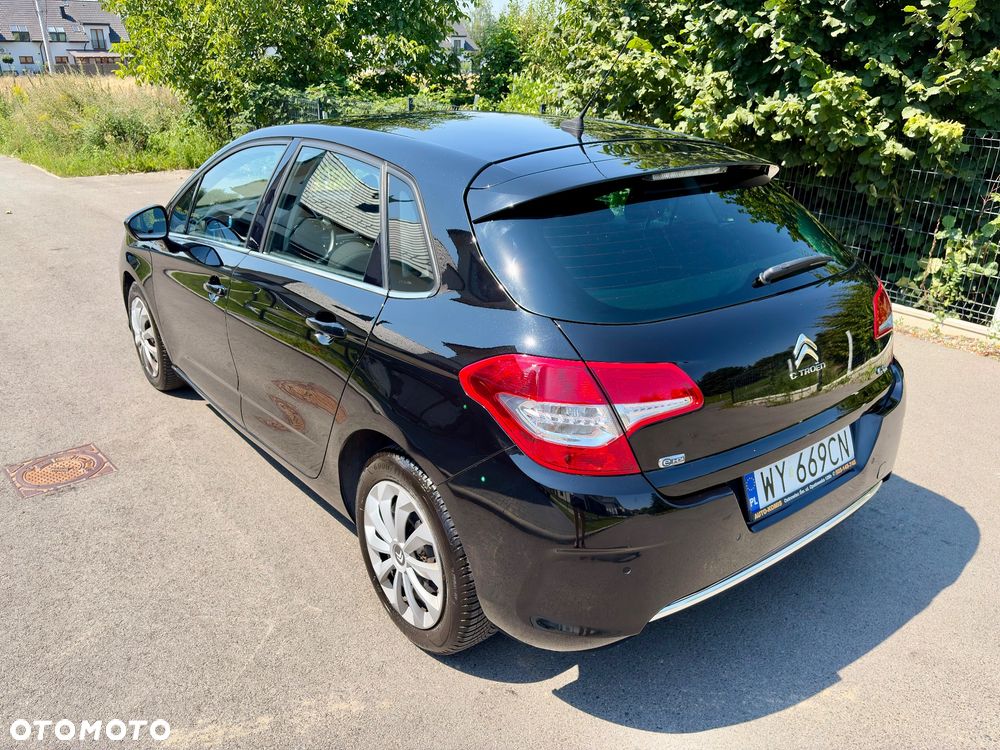 Citroën C4 e-HDi 115 ETG6 Exclusive - 15