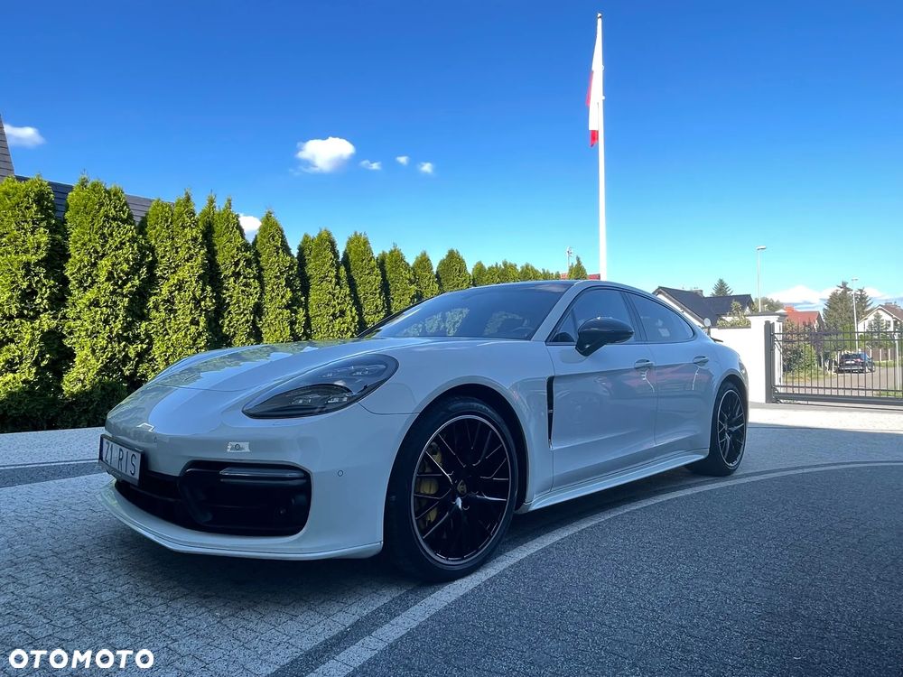 Porsche Panamera 4S Executive - 11
