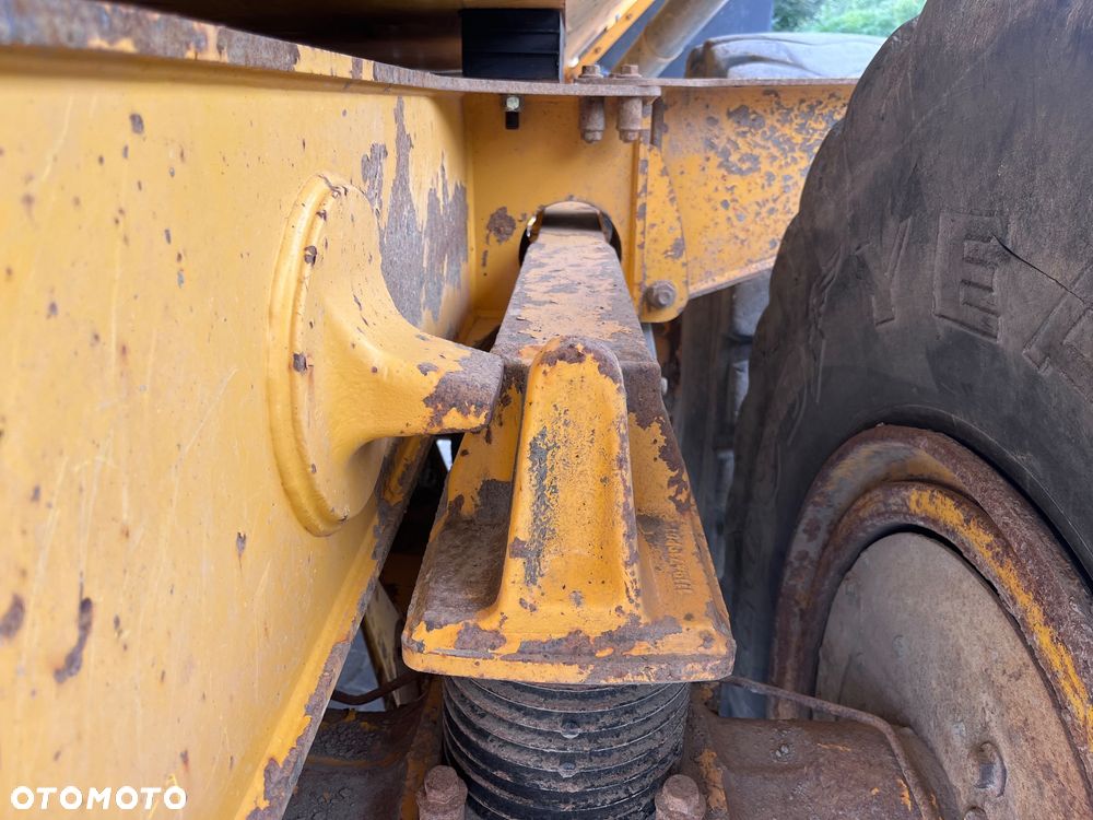 Volvo A25E - 12