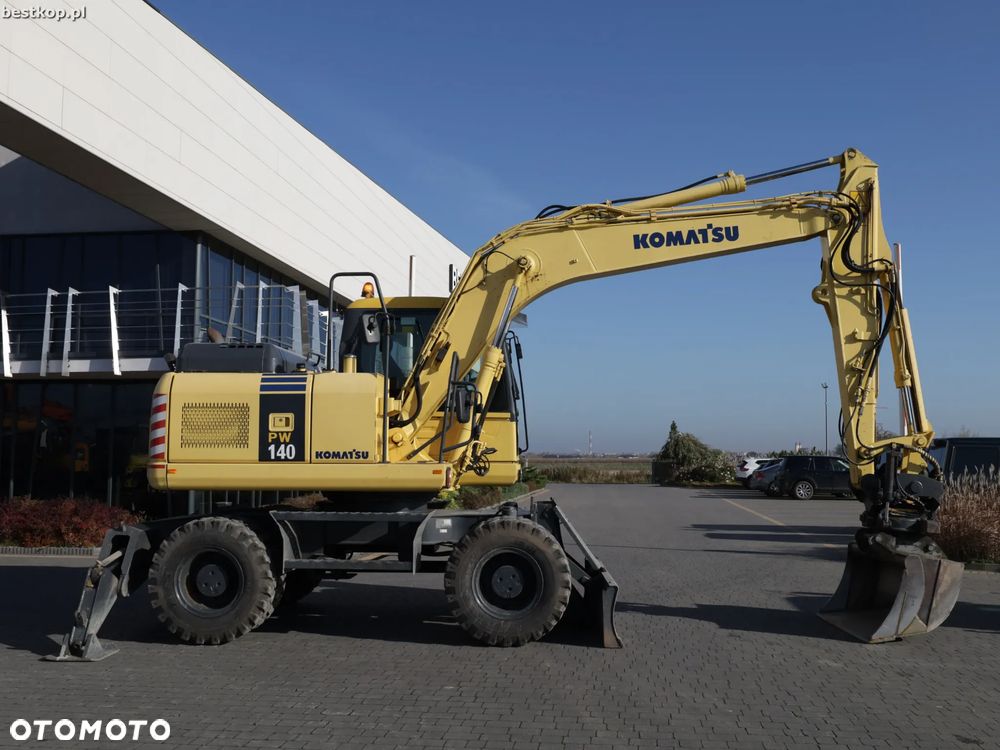 Komatsu PW140-7 - 4