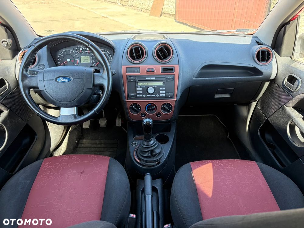 Ford Fiesta - 21