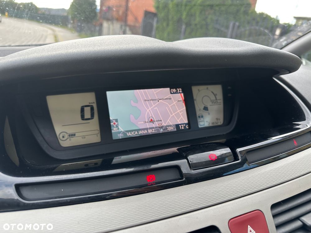 Citroën C4 Picasso e-HDi 115 Exclusive - 23