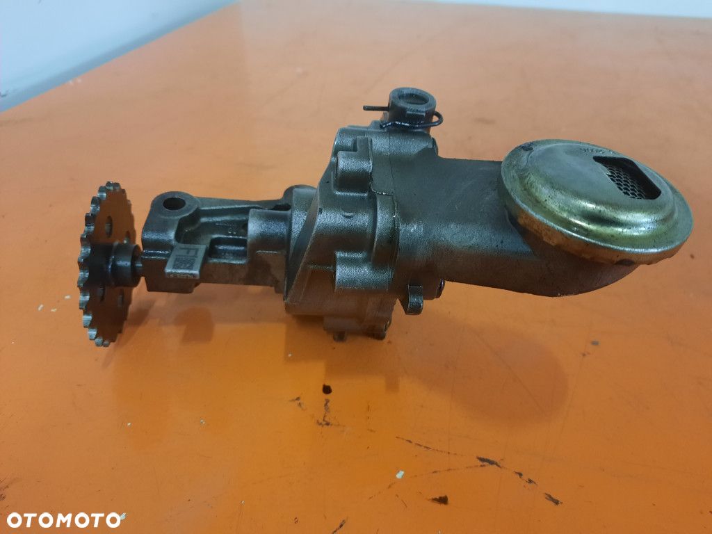 RENAULT MEGANE SCENIC II 1.9DCI MT 03-06 POMPA OLEJU 8200400640 F9Q - 1