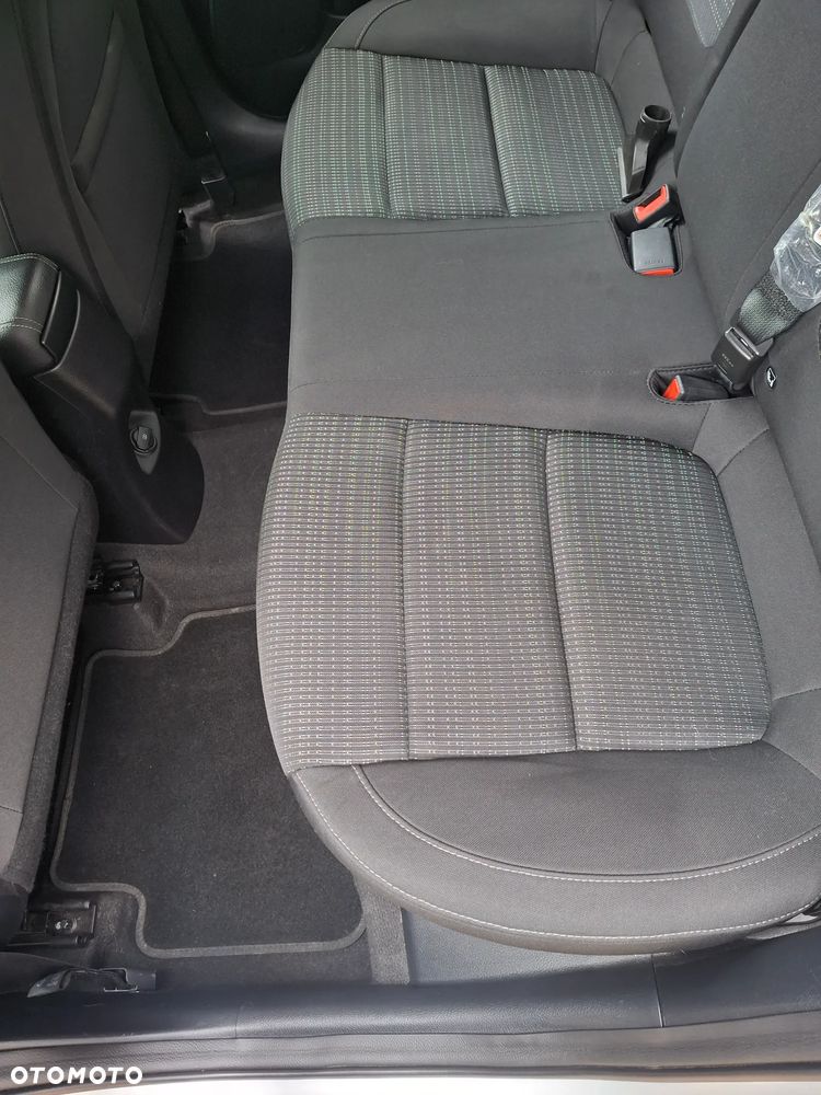 Kia Stonic - 13