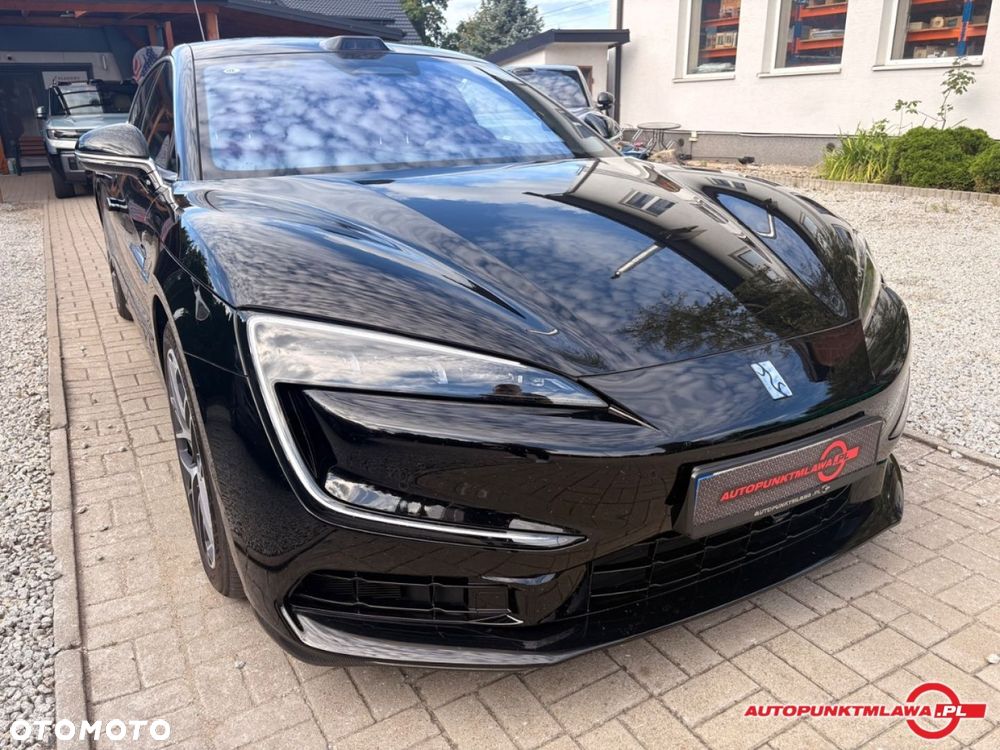 BYD Yangwang U7 - 4