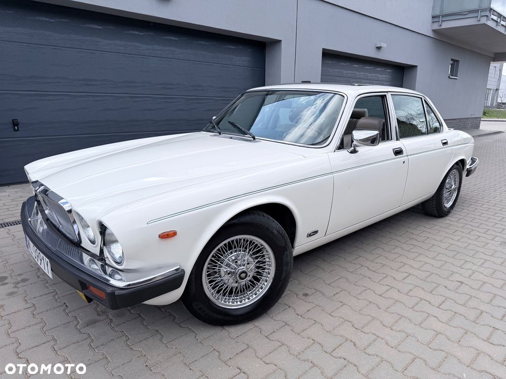 Jaguar XJ - 6