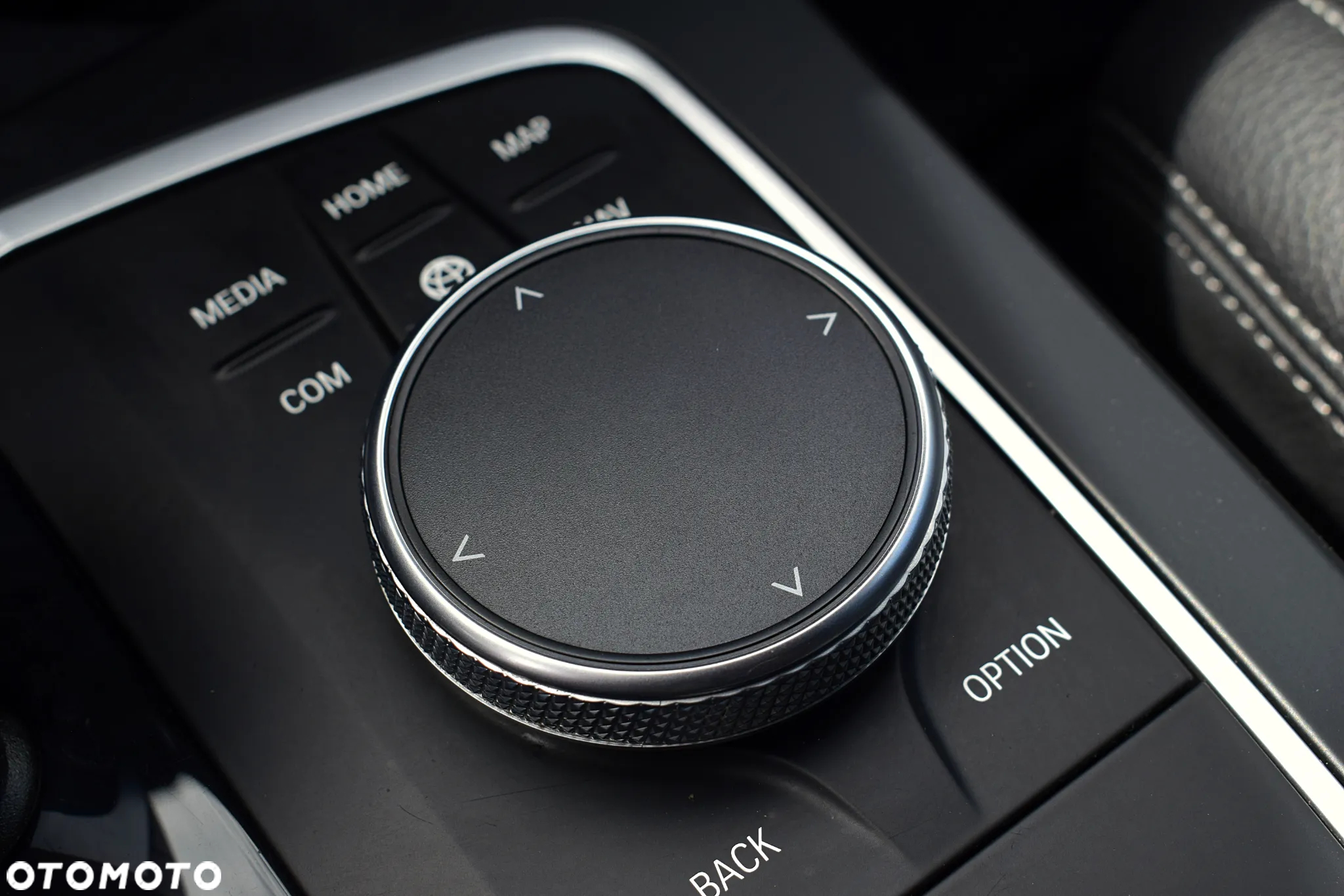 BMW Seria 2 218i Advantage - 21