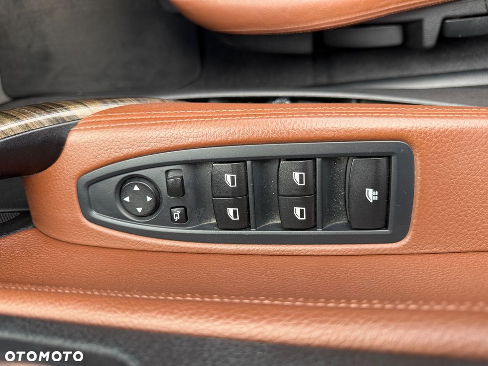 BMW Seria 2 218d Luxury Line - 16