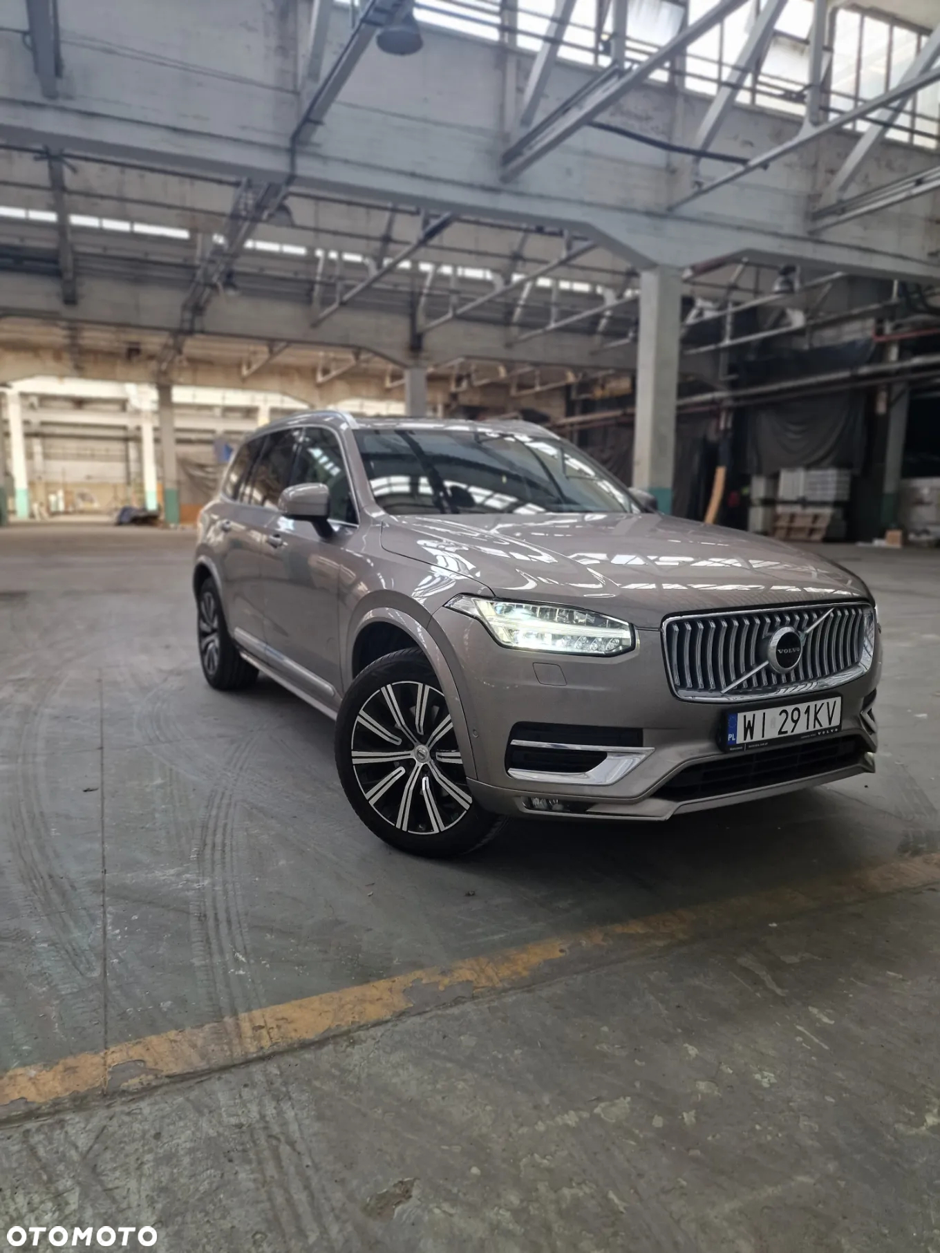 Volvo XC 90 - 21