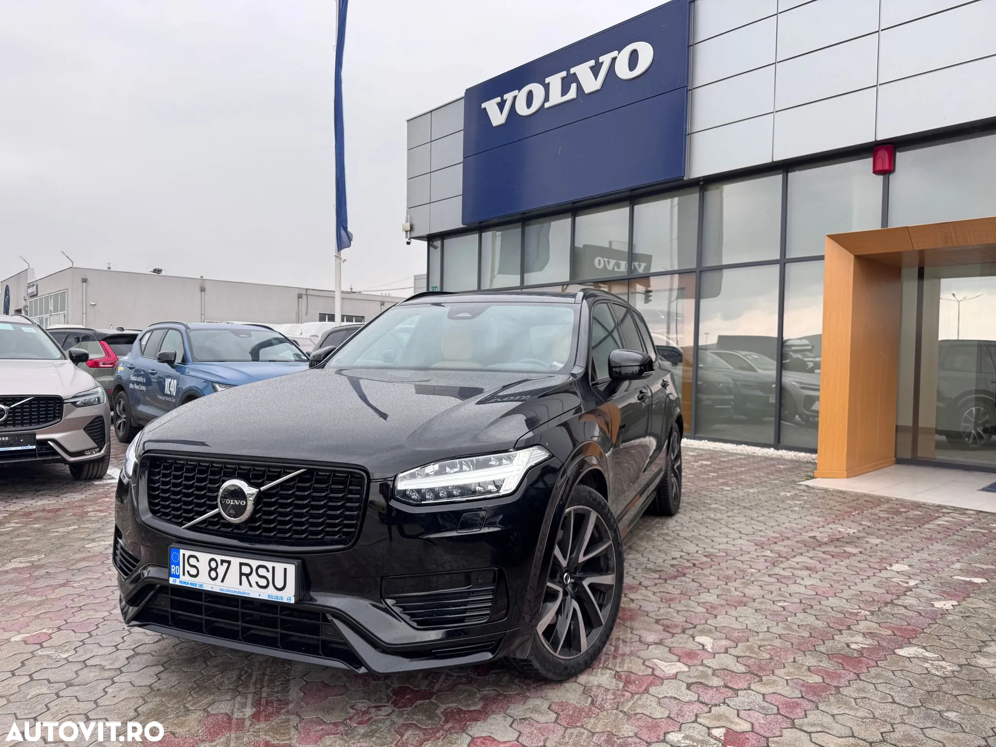 Volvo XC 90 - 3