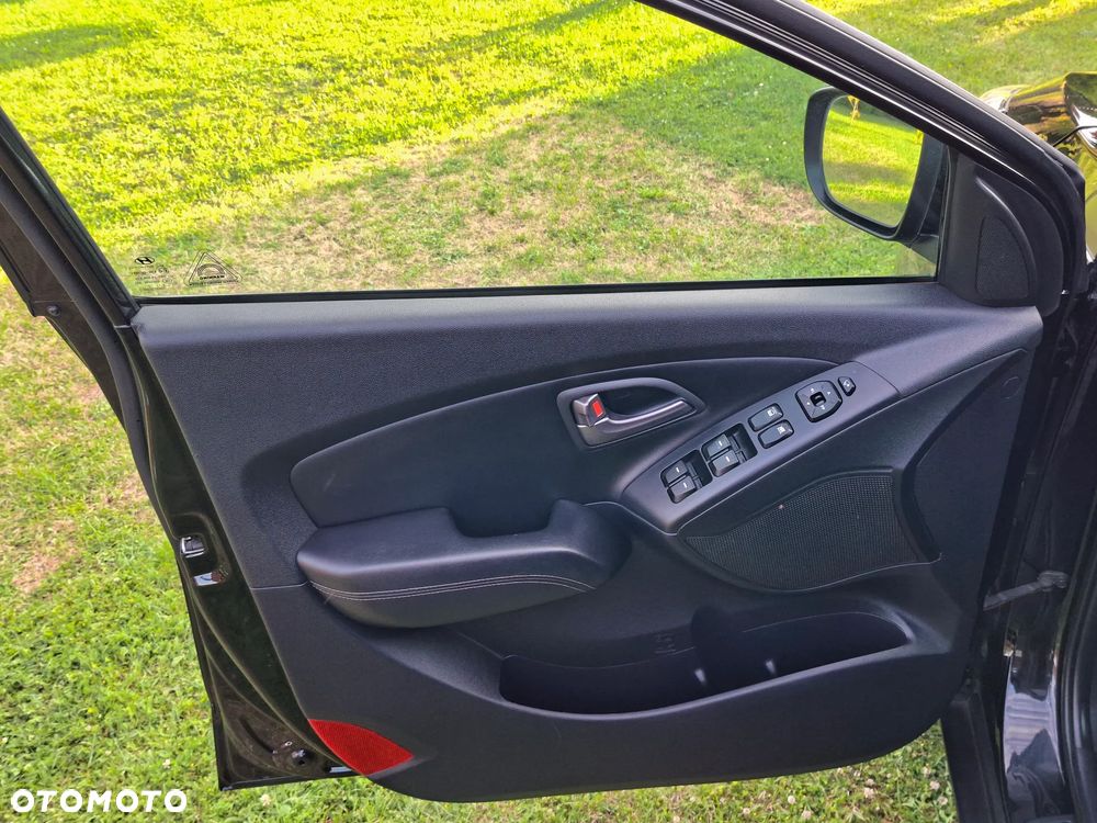 Hyundai ix35 1.7 CRDi 2WD Fifa World Cup Edition - 8