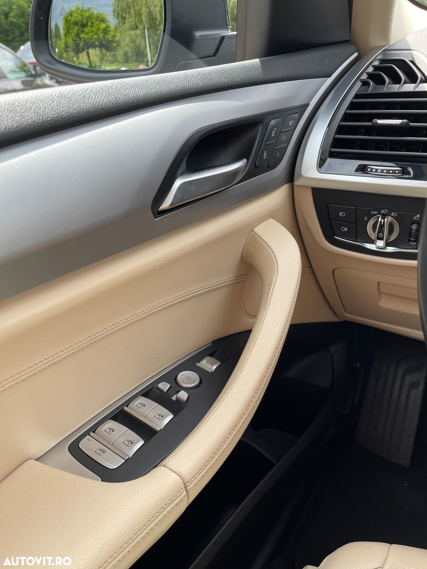 BMW X3 xDrive20i AT Advantage - 21
