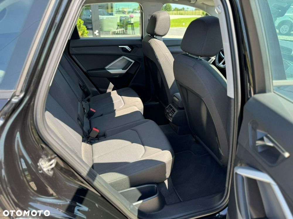 Audi Q3 - 17