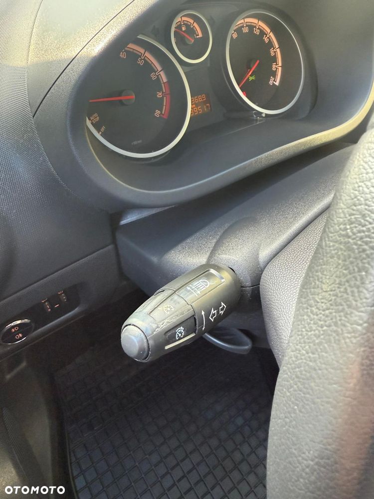 Opel Corsa 1.2 16V Edition / Active - 17