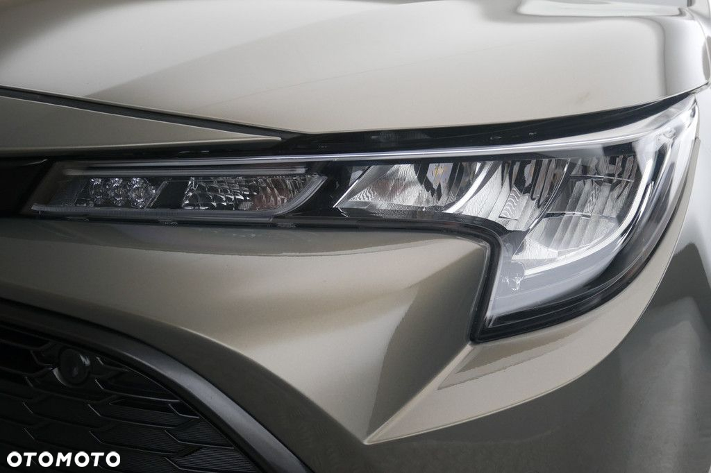 Toyota Corolla - 13