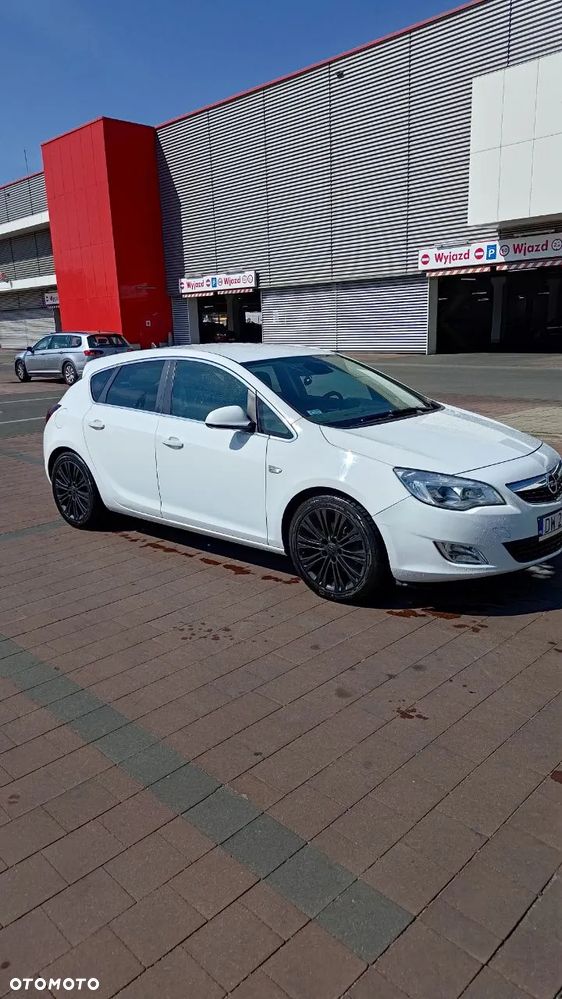 Opel Astra 1.7 CDTI Cosmo - 5