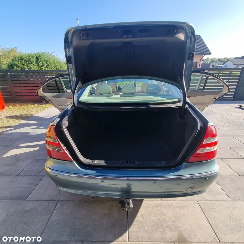Mercedes-Benz Klasa E - 8