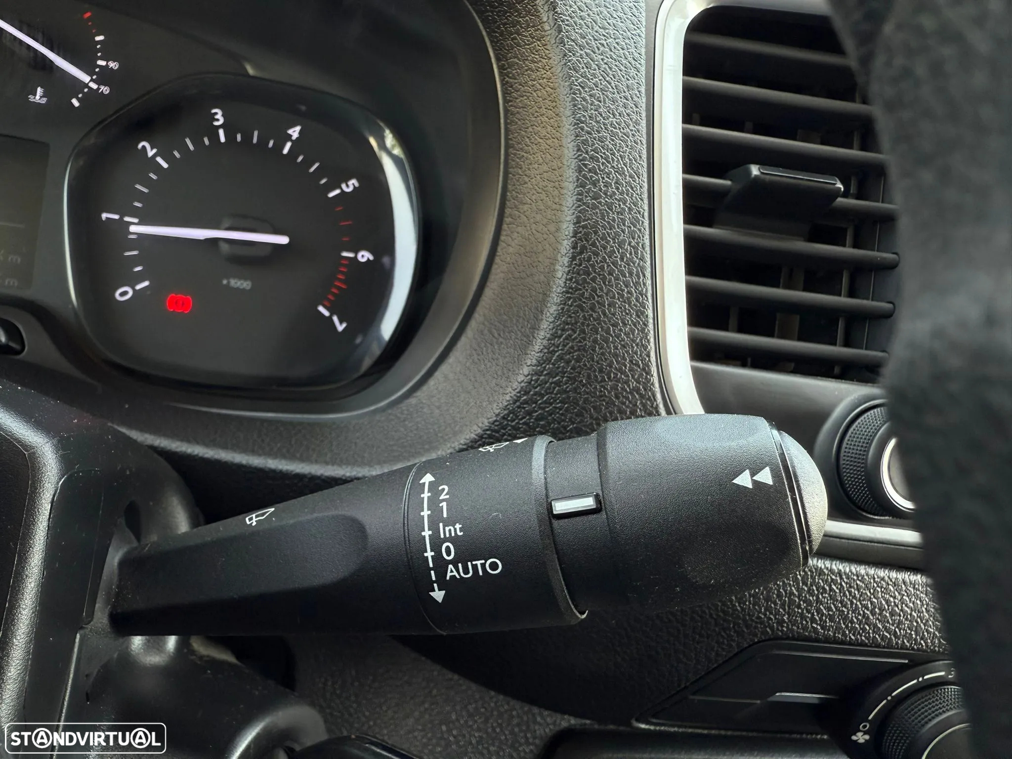 Opel Vivaro 1.5 CDTi 3Lug Iva Dedutível - 27