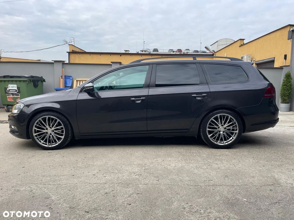 Volkswagen Passat 2.0 TDI Comfortline - 5
