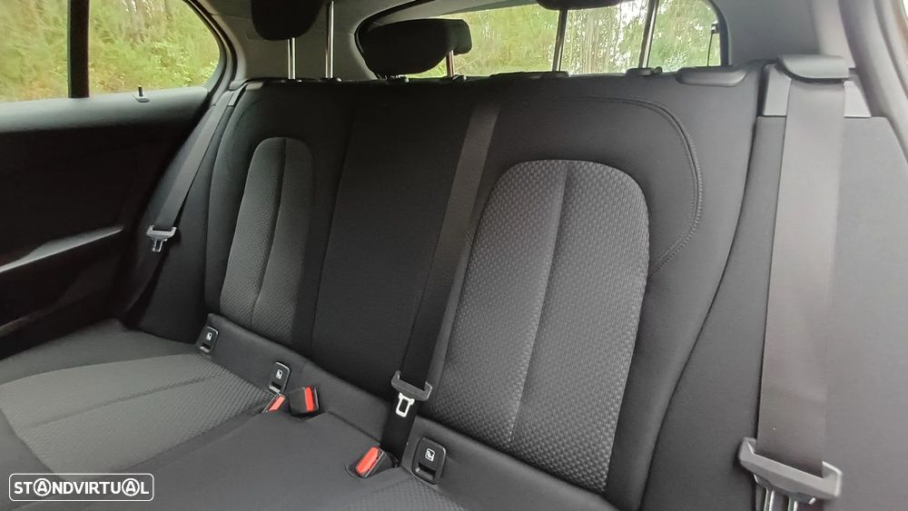 BMW 118 i Aut. Advantage - 20