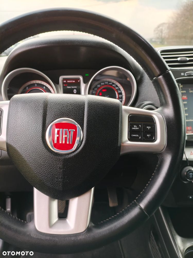 Fiat Freemont 2.0 Multijet 16V DPF Urban - 24