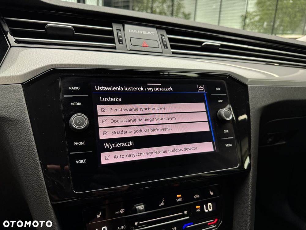 Volkswagen Passat Variant - 35