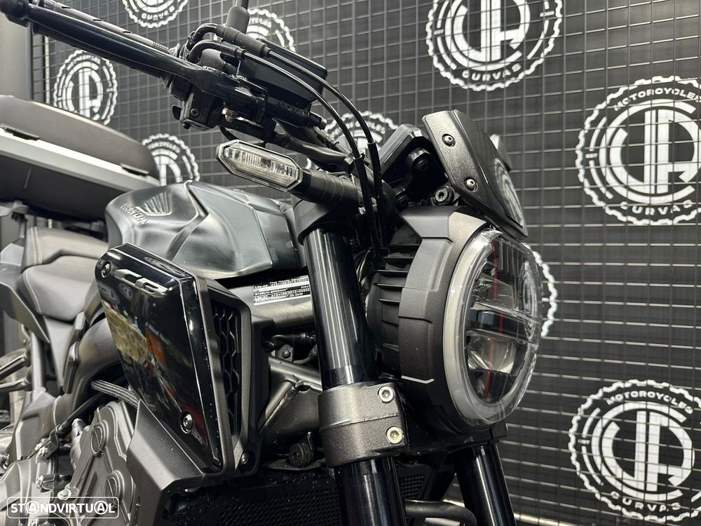 Honda CB 650 R - 8