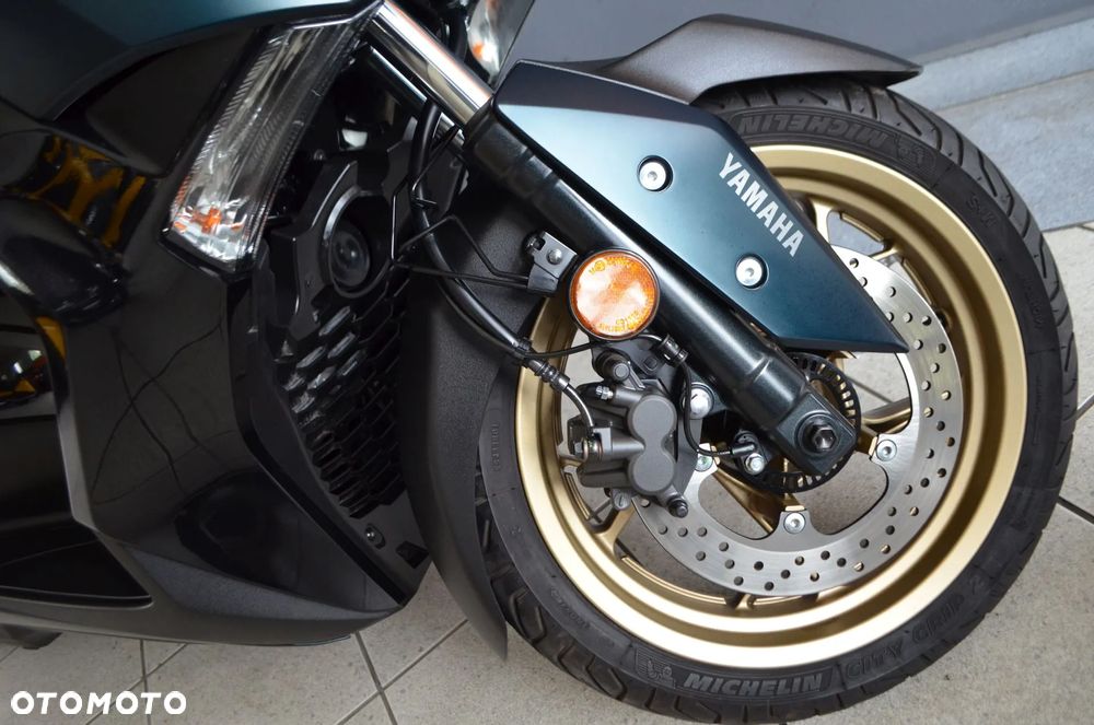 Yamaha X-max - 11