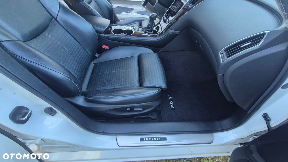 Infiniti Q50 Q50S 3.0t Sport - 11