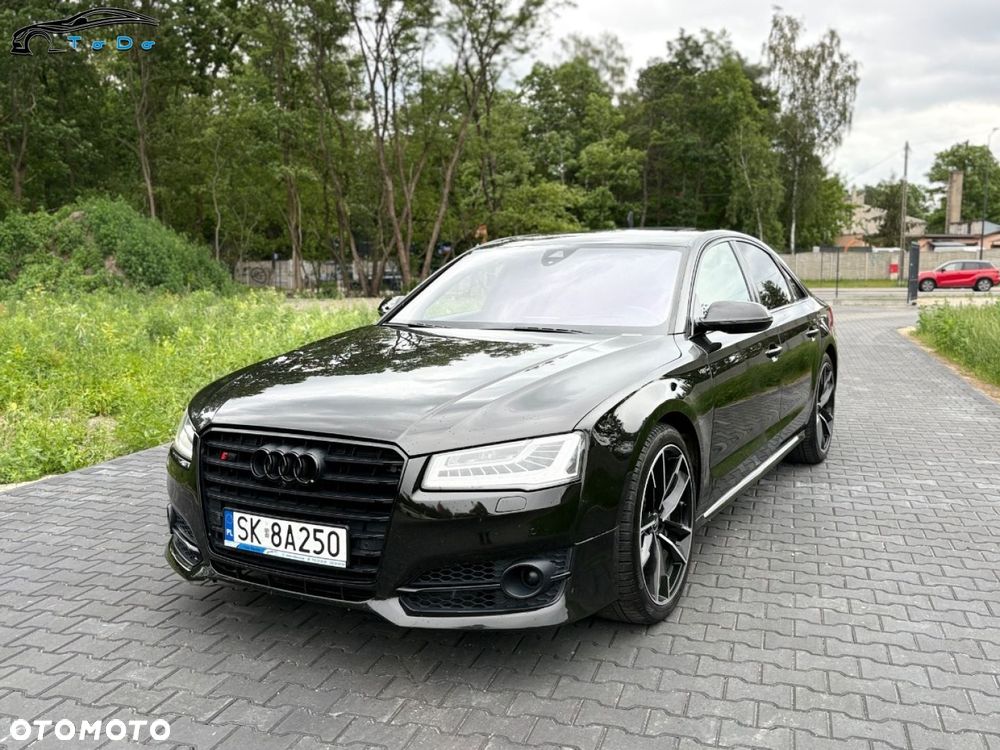 Audi S8 Plus - 5
