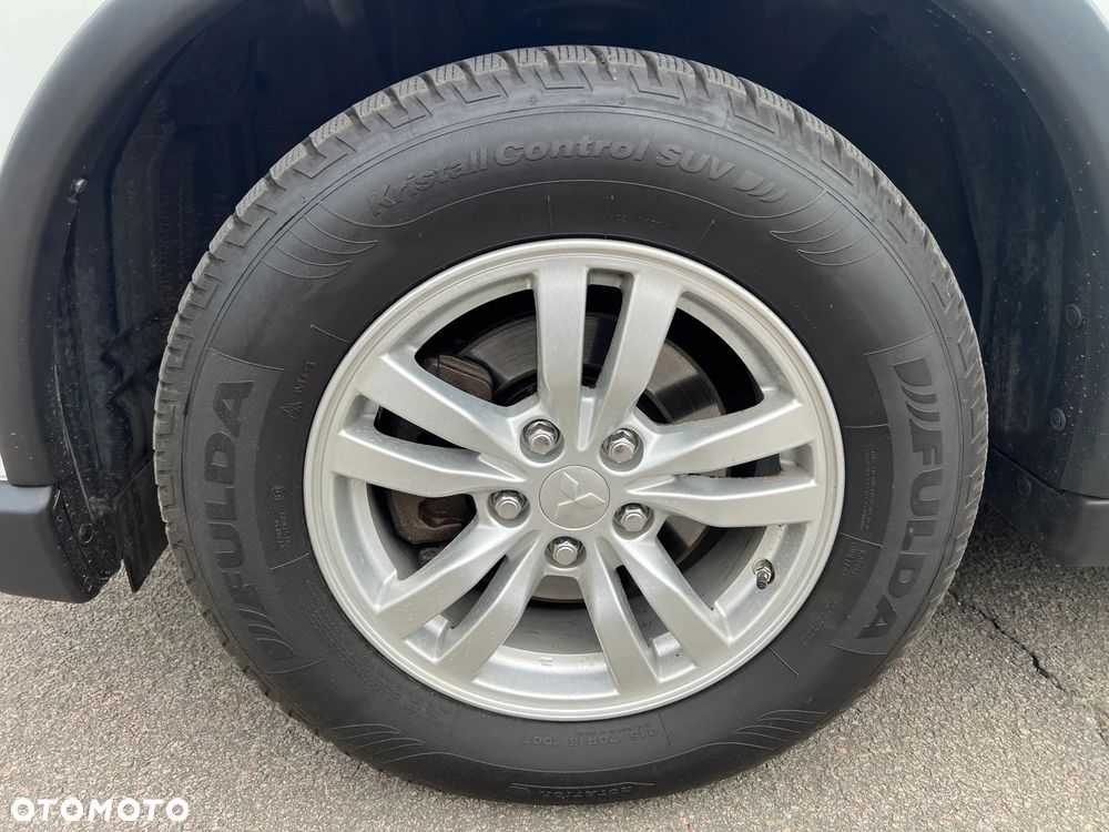 Mitsubishi Outlander - 27
