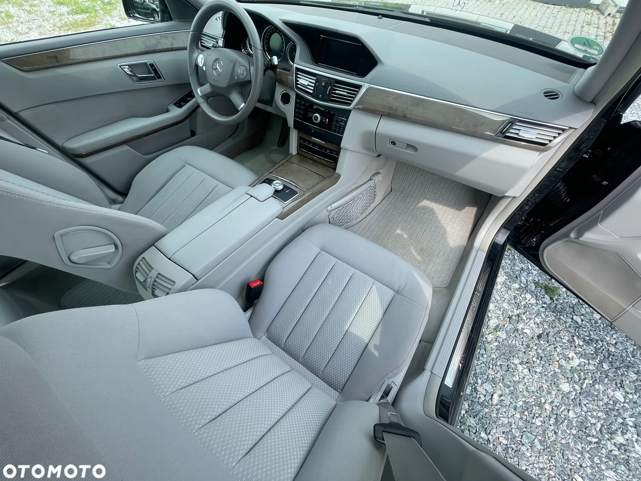 Mercedes-Benz Klasa E 350 CGI BlueEffICIENCY Avantgarde - 10