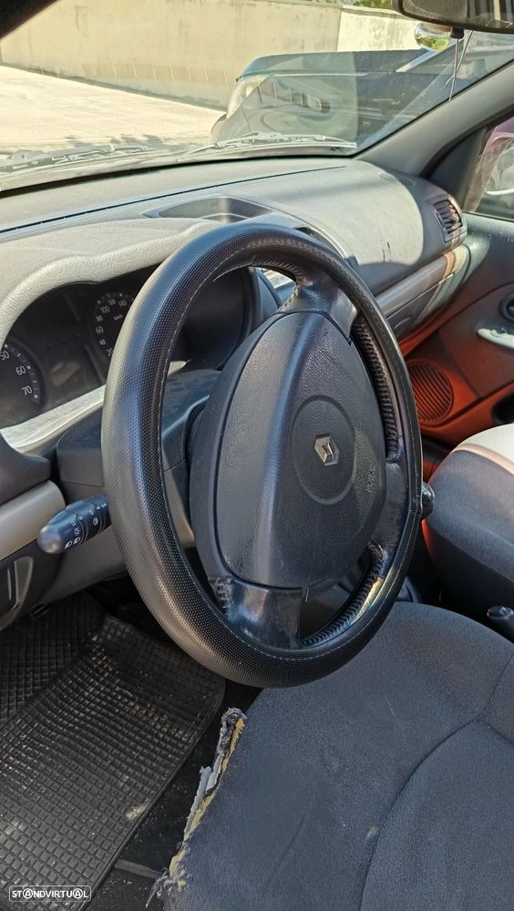Renault Clio 1.5 dCi Confort - 12