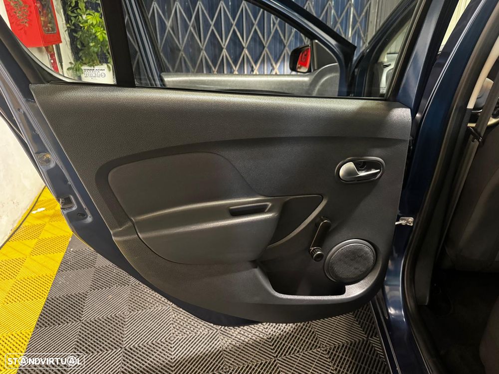 Dacia Sandero - 20