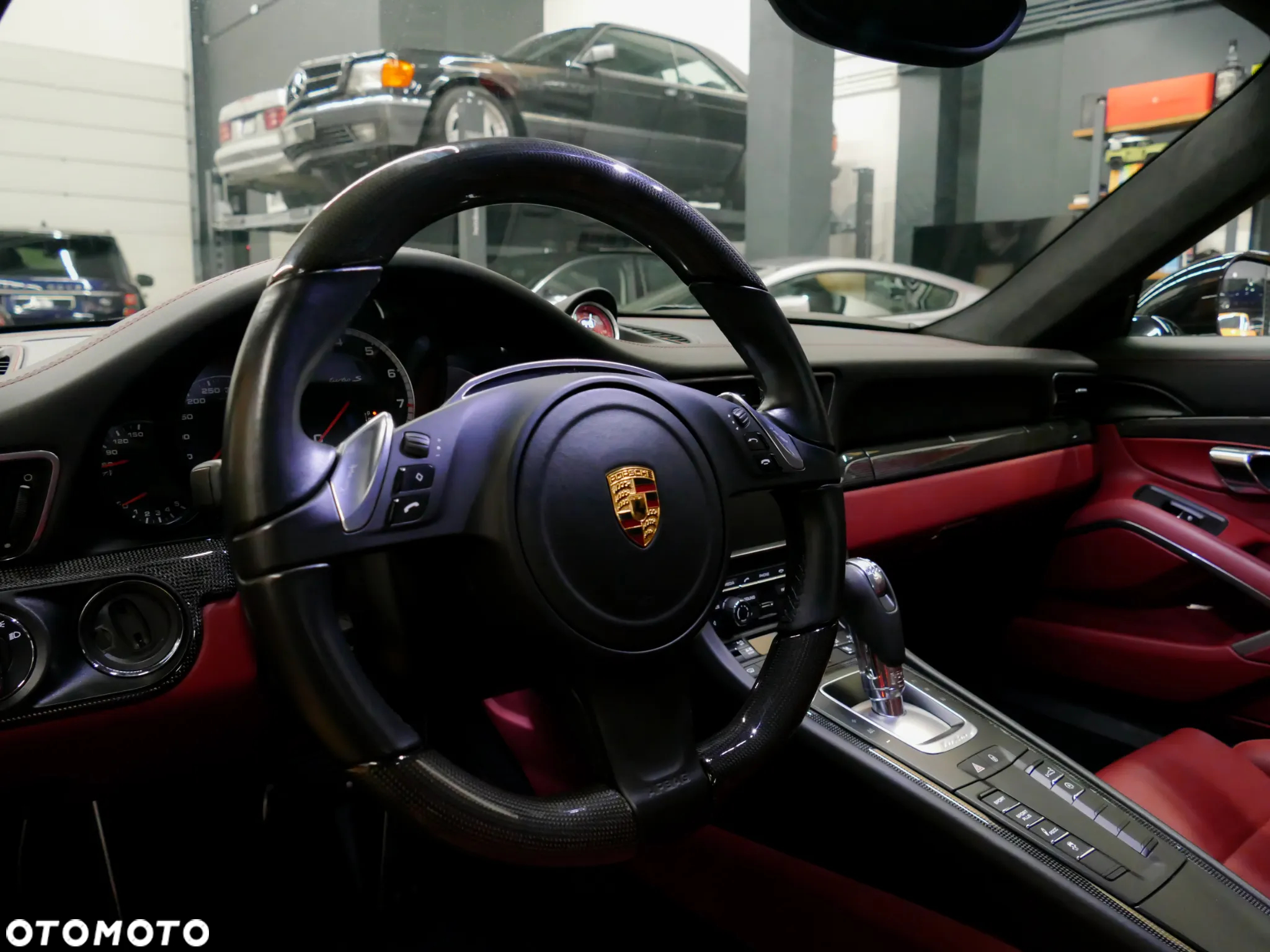 Porsche 911 Turbo S - 14