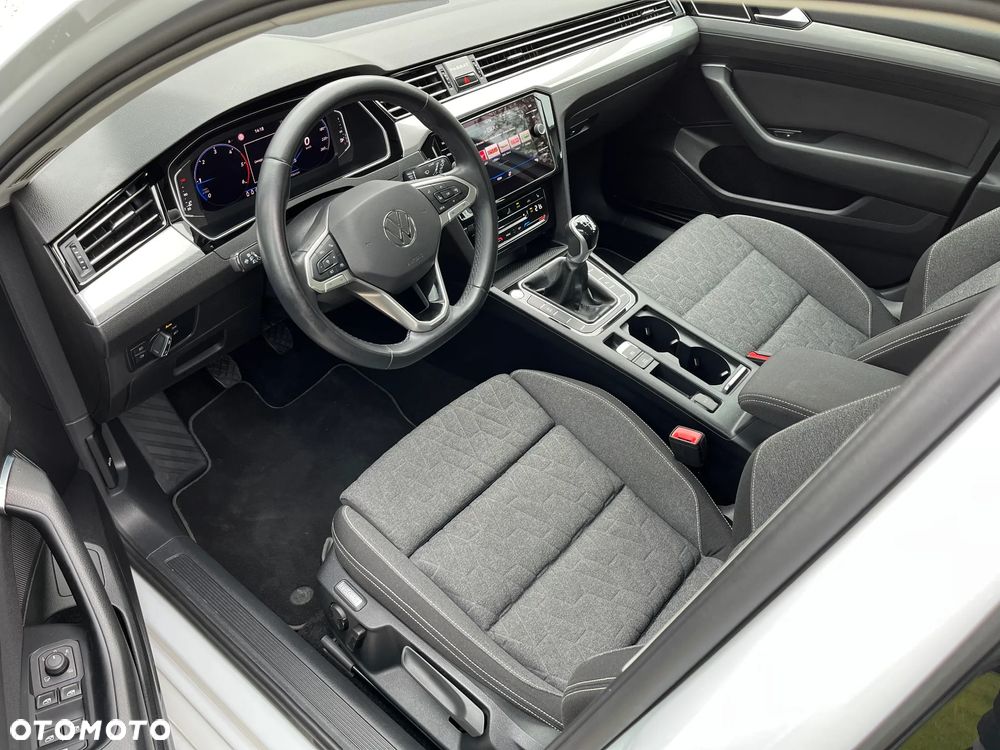 Volkswagen Passat Variant 2.0 TDI EVO Business - 6