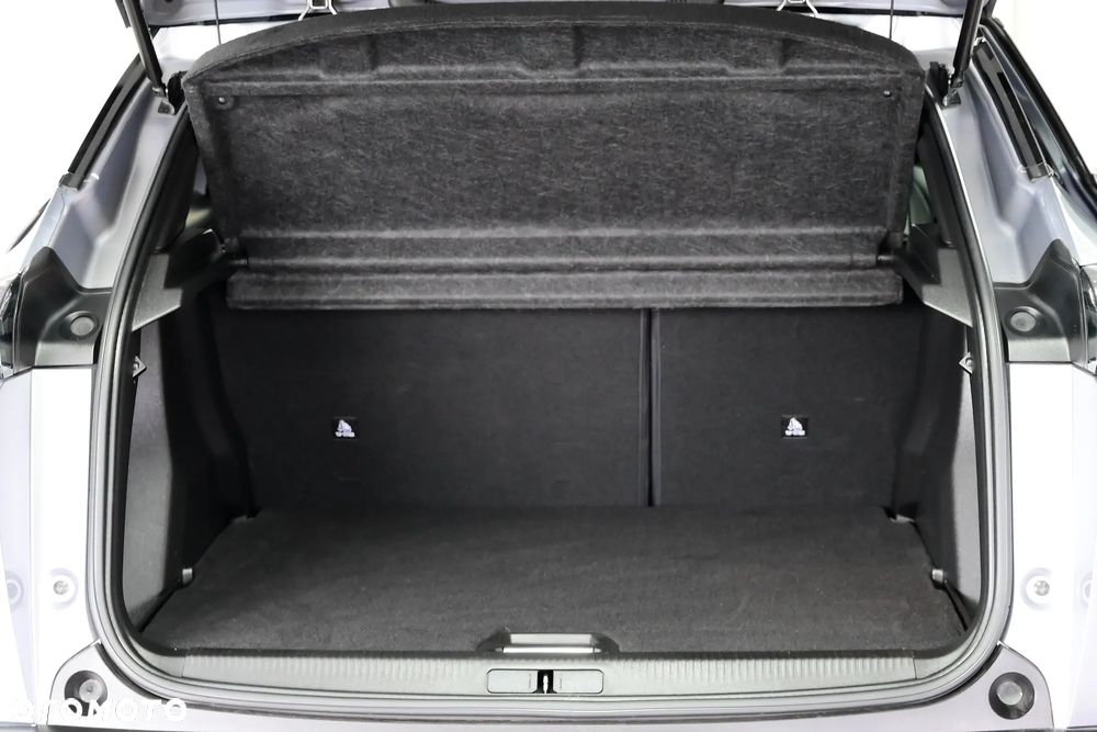 Peugeot 2008 BlueHDi 130 EAT8 GT Pack - 33