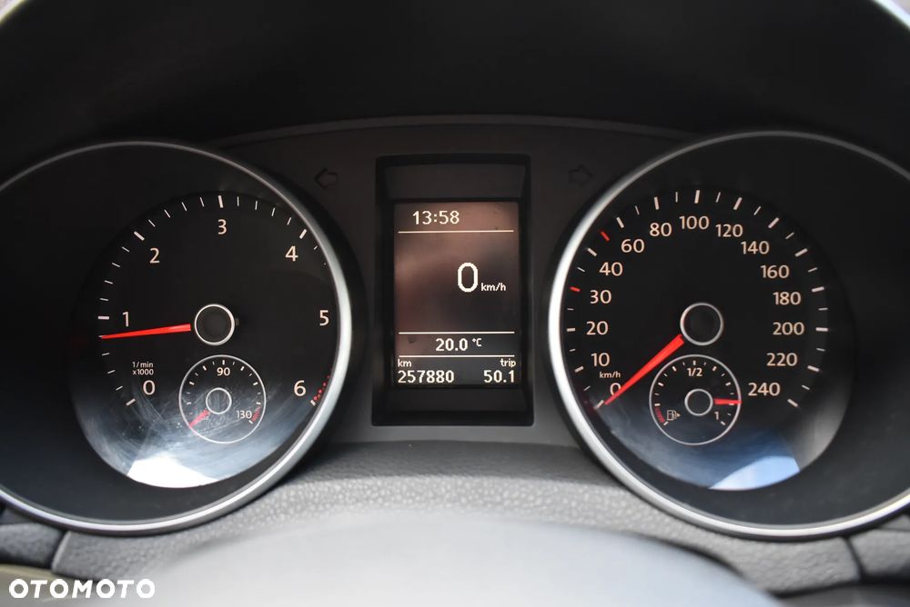 Volkswagen Golf - 14