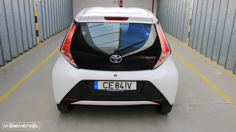 Toyota Aygo x-play - 6