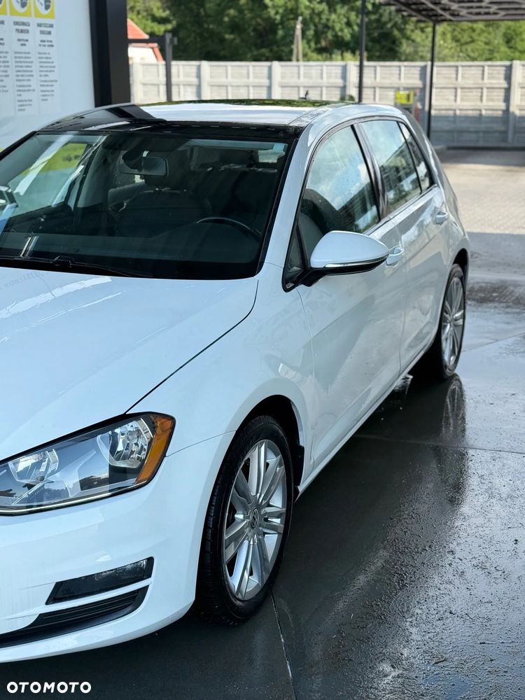 Volkswagen Golf - 5